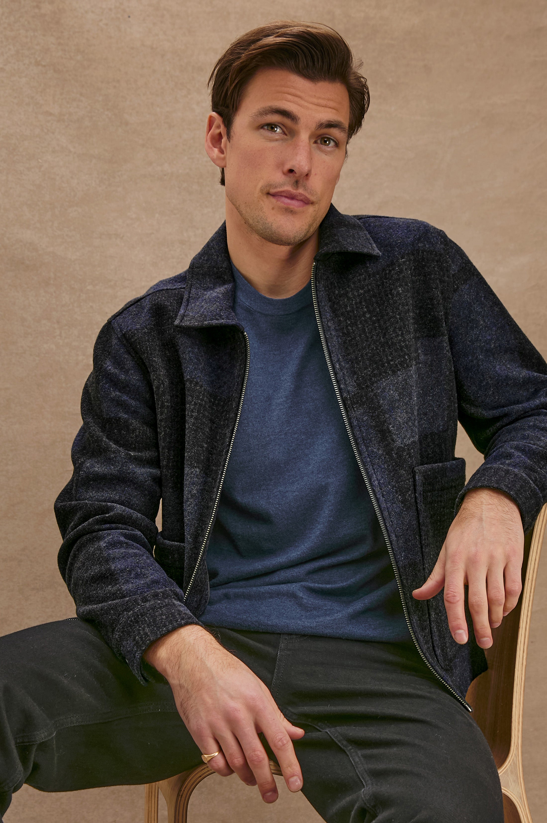 SIMON-BLACK-NAVY-BLOCK-1_2200x