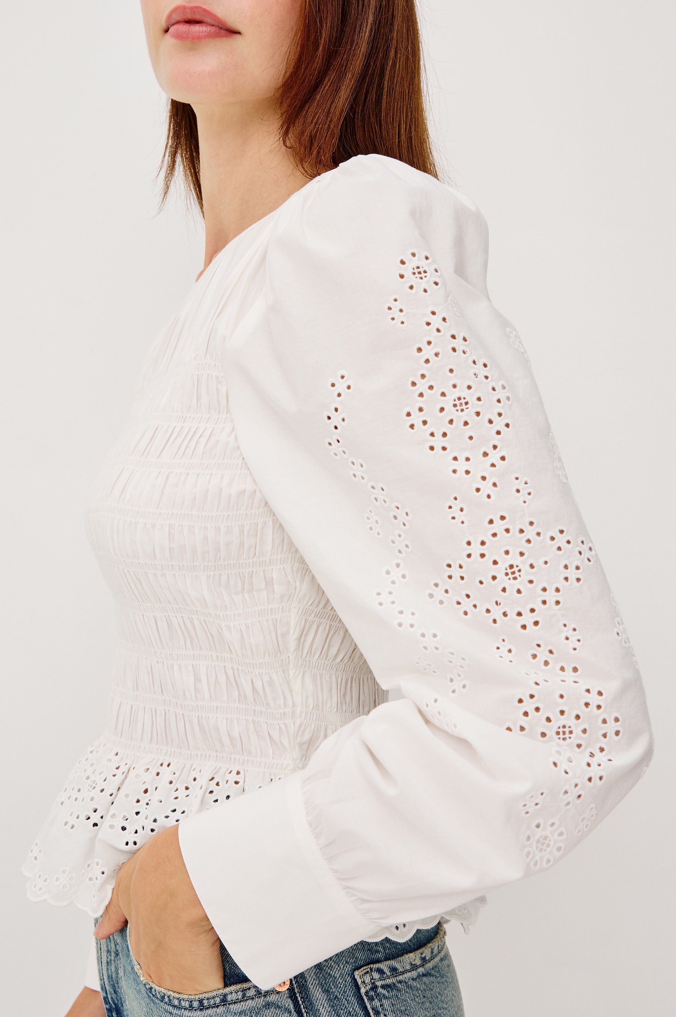TABI TOP - WHITE EMBROIDERY – Rails