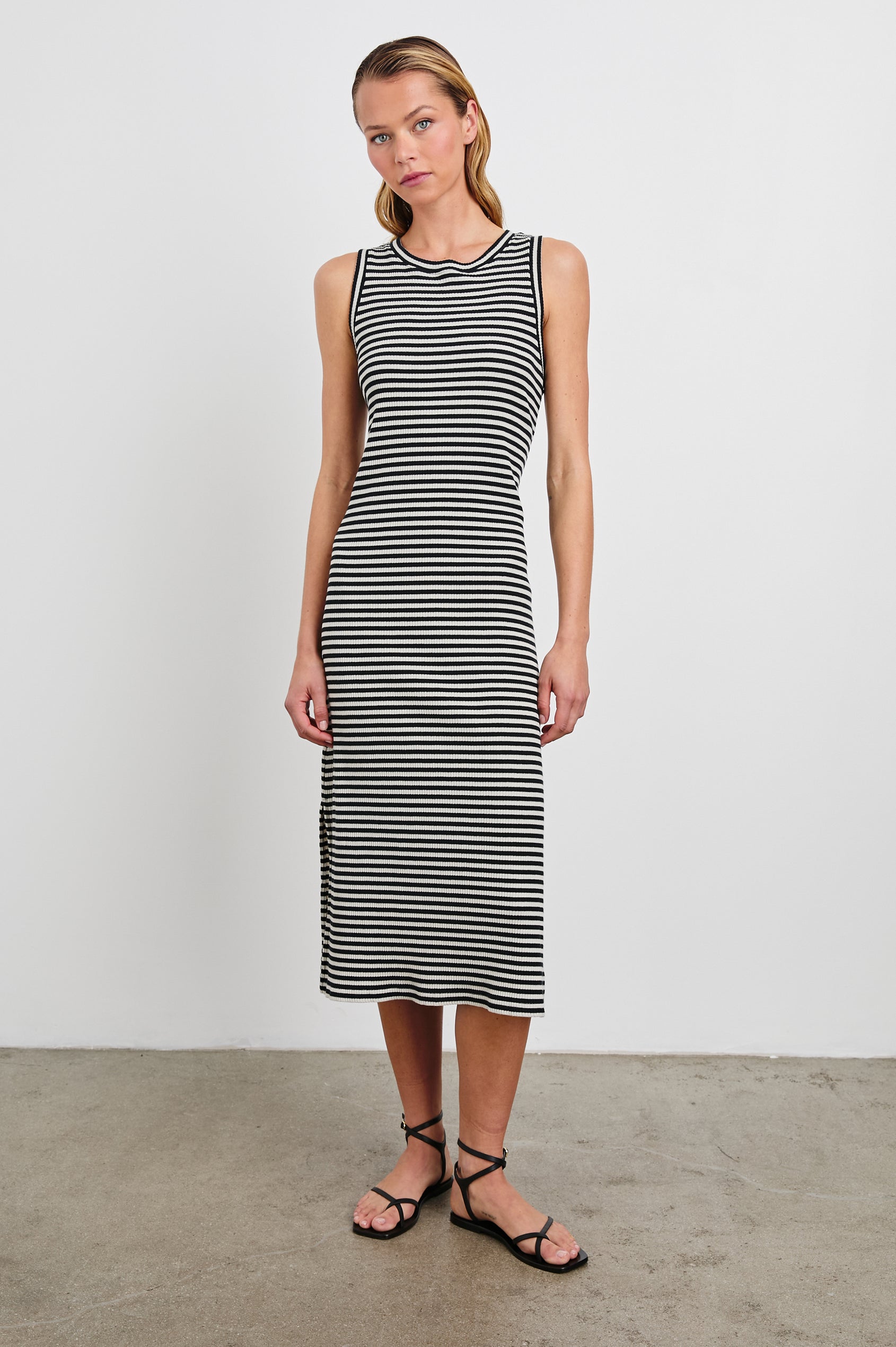 Raz Cape Flavors Black & White Tank Top Midi Dress Jersey Tank Maxi Dress with Pockets for Tall Women in Black XL / Extra Tall / Black Raz Cape Flavors Black & White Tank Top Midi Dress Jersey Tank Maxi Dress with Pockets for Tall Women in Black XL / Extra Tall / Black