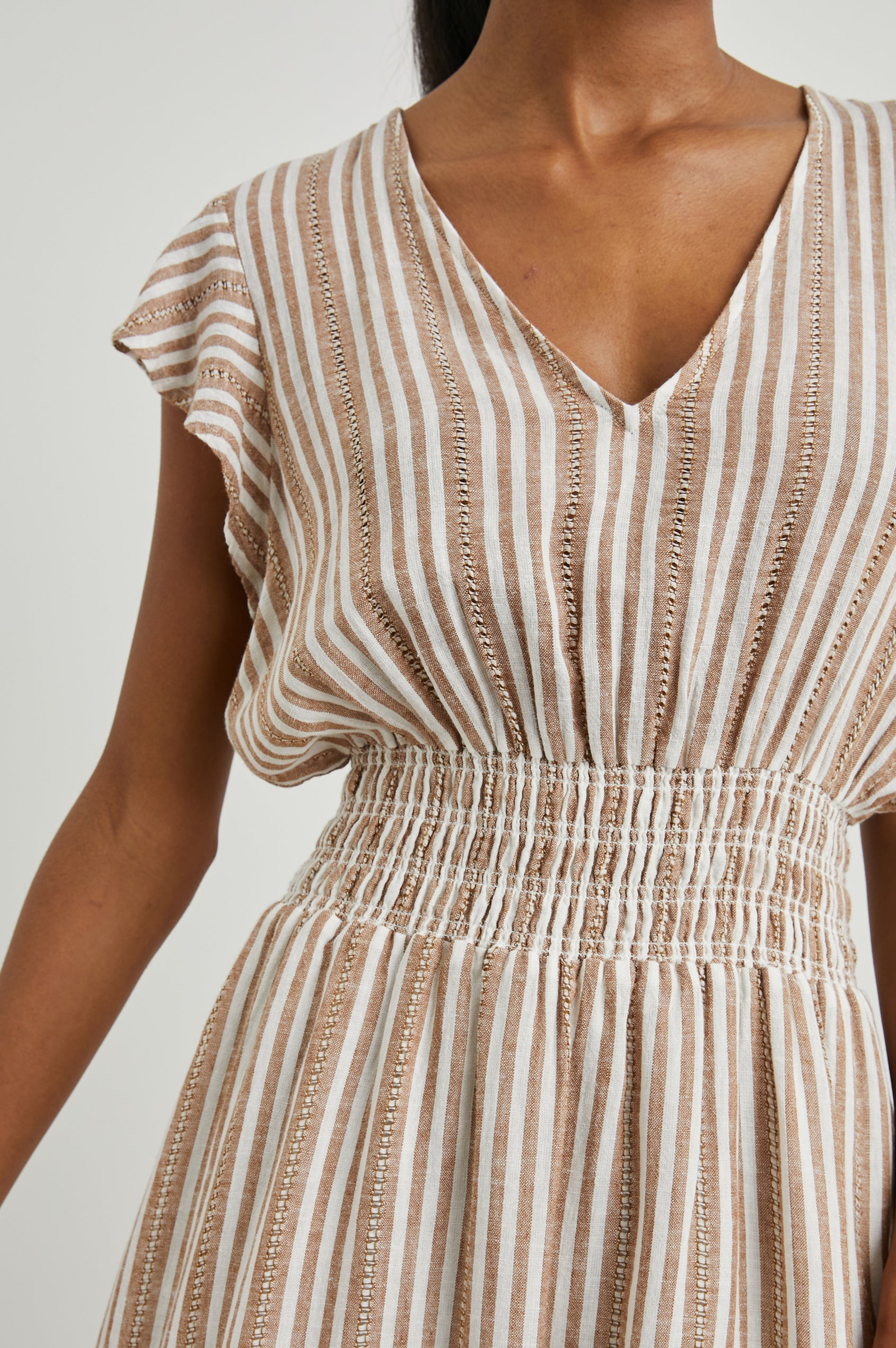 TARA-PALO-SANTO-STRIPE-DETAIL