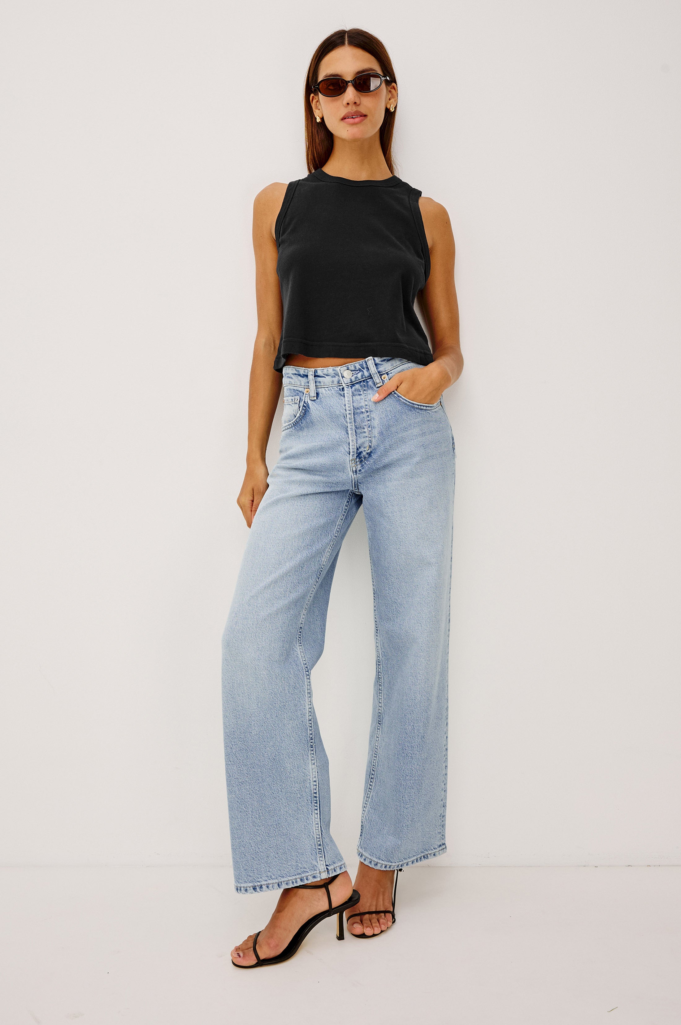 BOXY TANK - BLACK – Rails