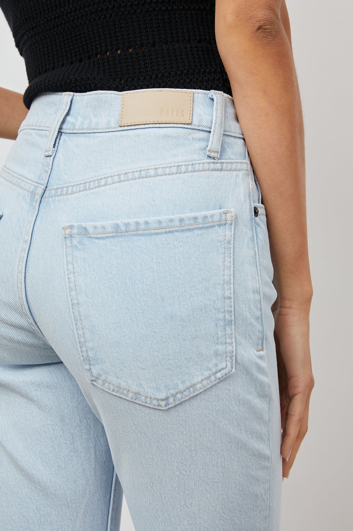 THE-MELROSE-LIGHT-BLUE-REPAIR-BACK DETAIL