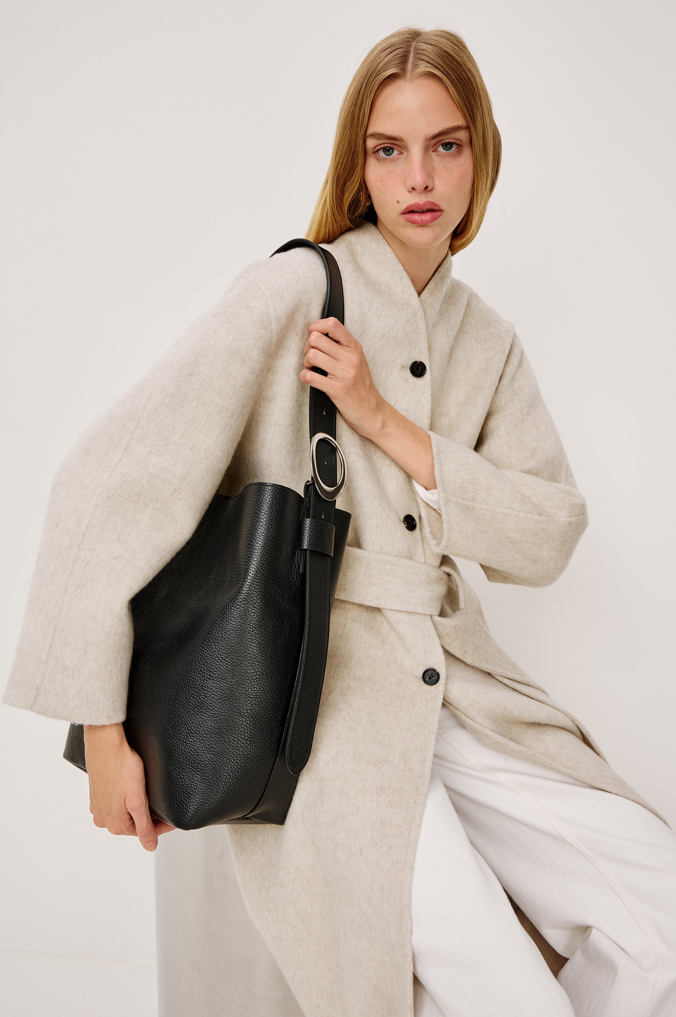 TORINO BUCKET BAG - BLACK PEBBLE LEATHER – Rails