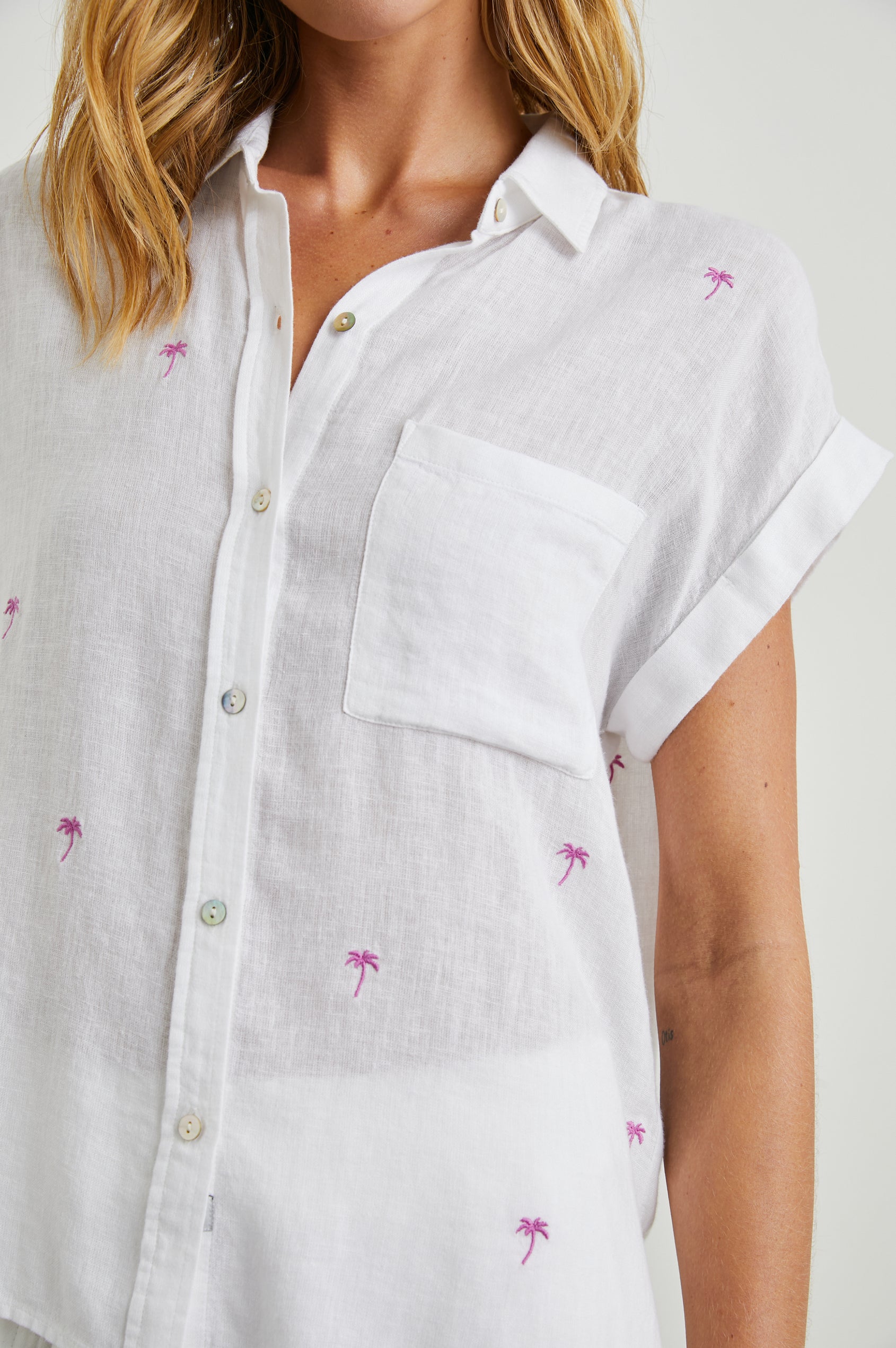 WHITNEY-FUSCHIA-EMBROIDERED-PALMS-DETAIL