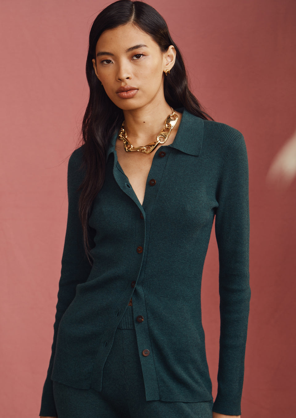 EDITORIAL IMAGE OF MODEL WEARING RORY SWEATER