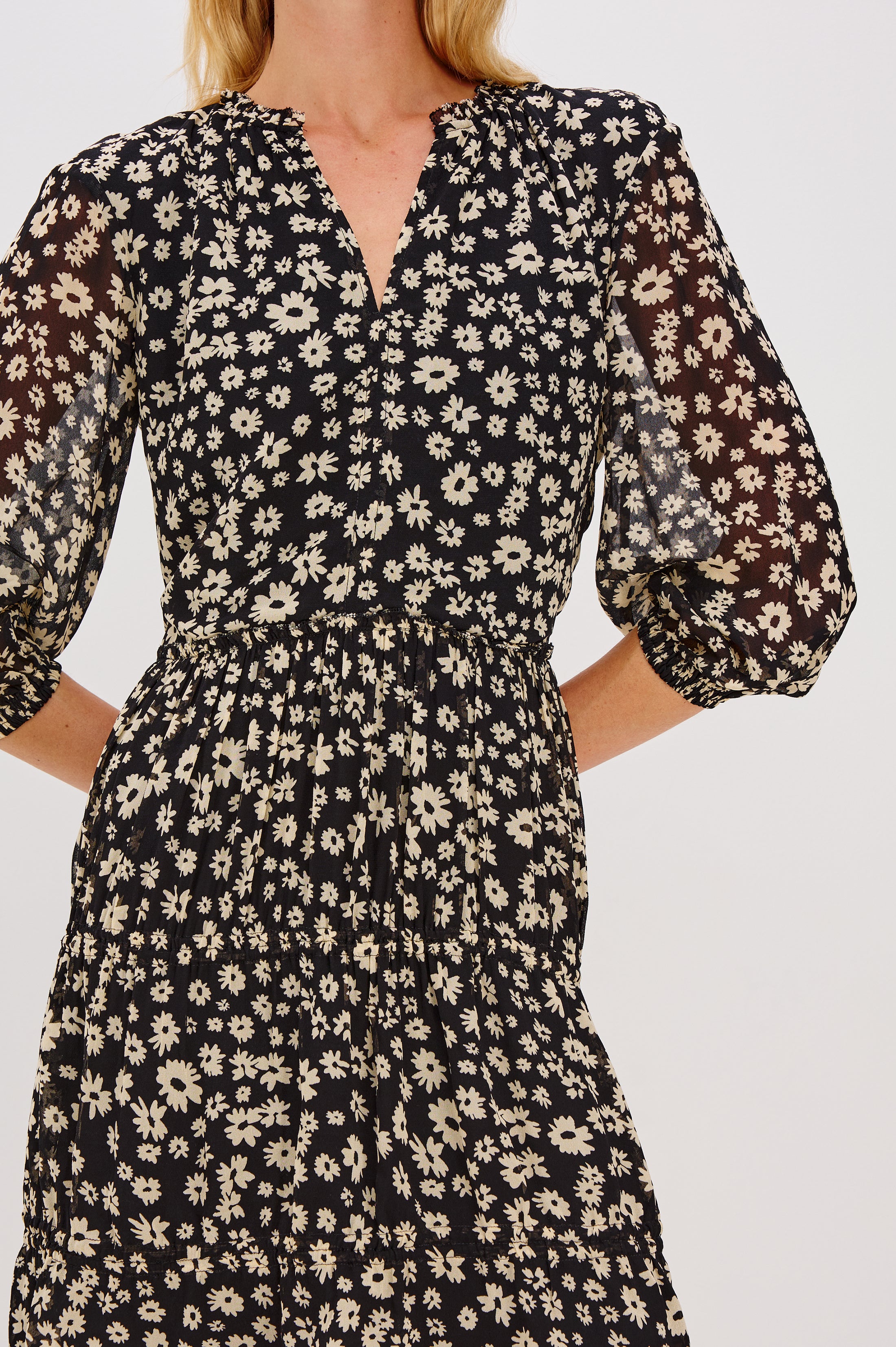 DAISY LIN Dress \"Millefeuille V\" 42中古 DAISY LIN | Official website and Online Boutique / Dress