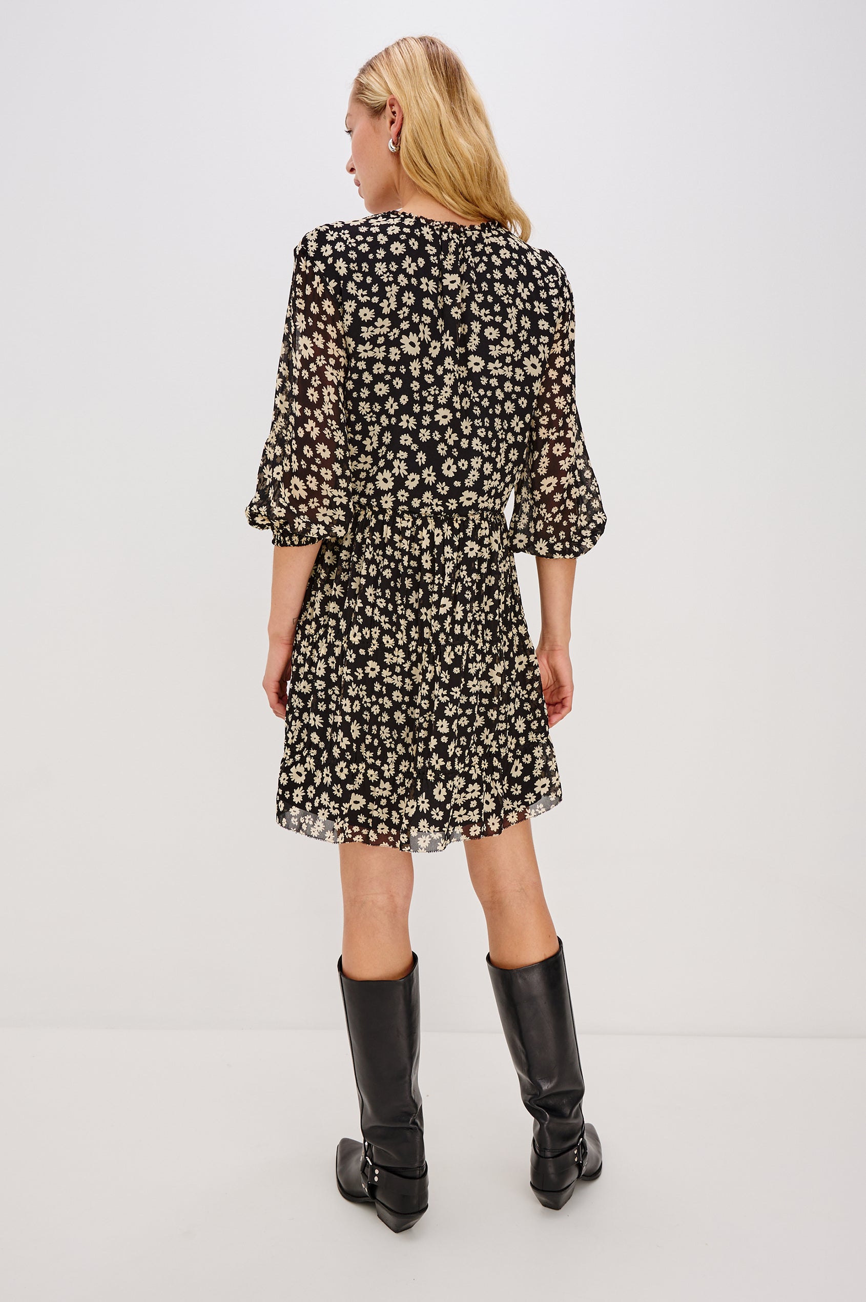 YOLANI DRESS - SUN DAISIES