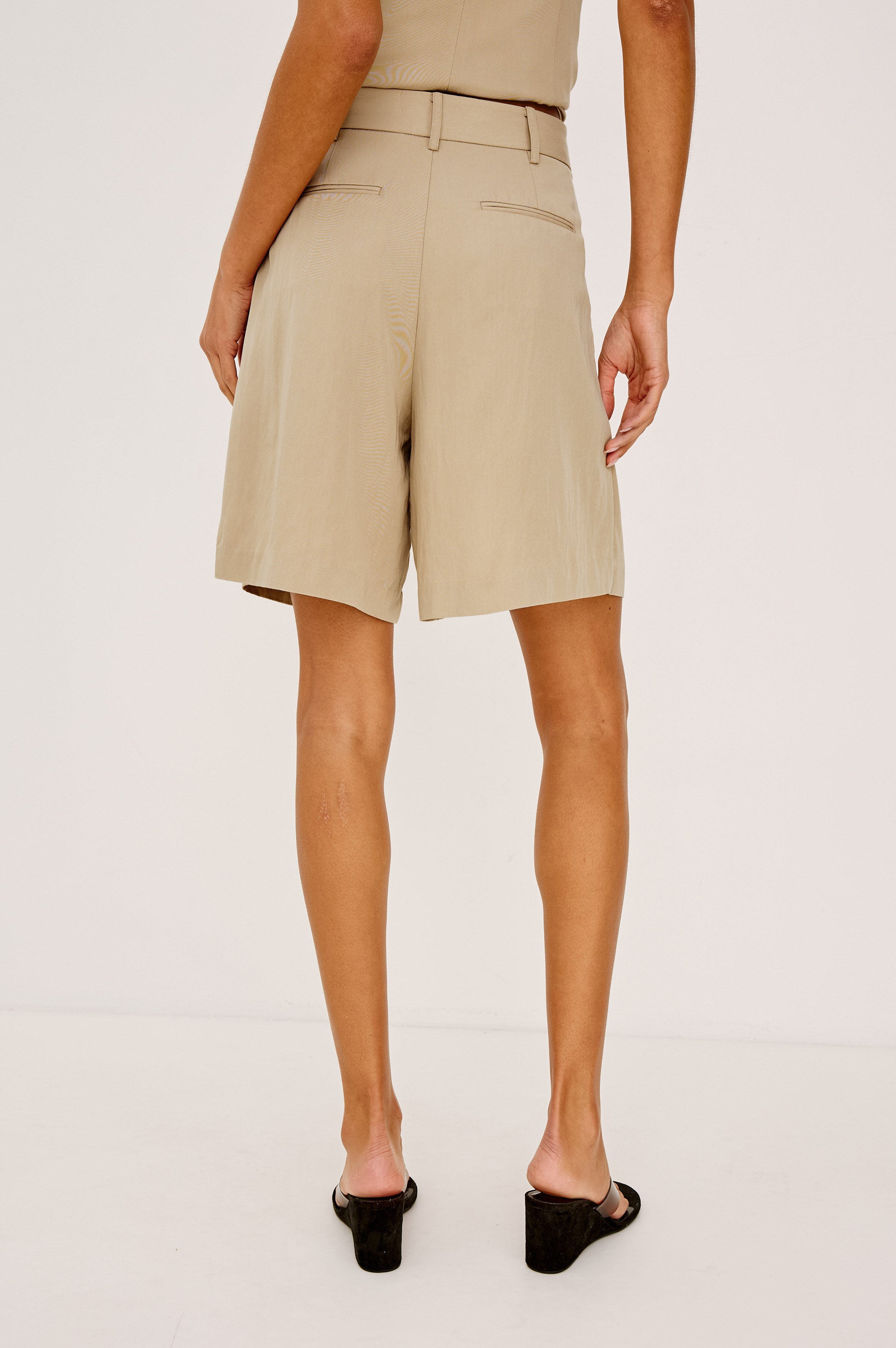 ZAMORA SHORT - ALMOND – Rails