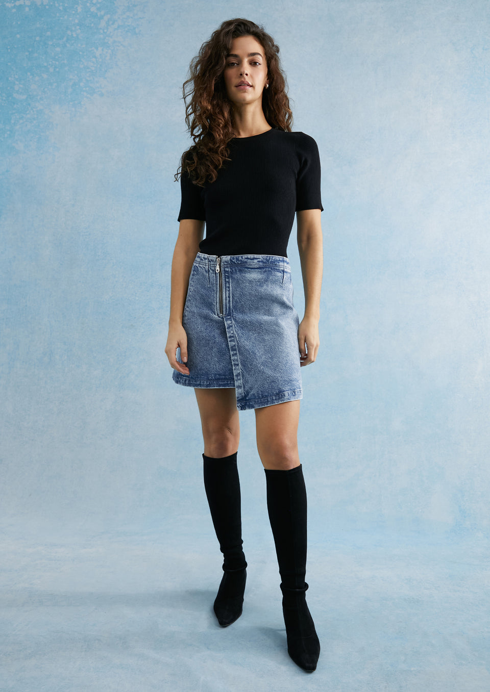 FRONT FULL BODY IMAGE OF MODEL WEARING CIENEGA SKIRT