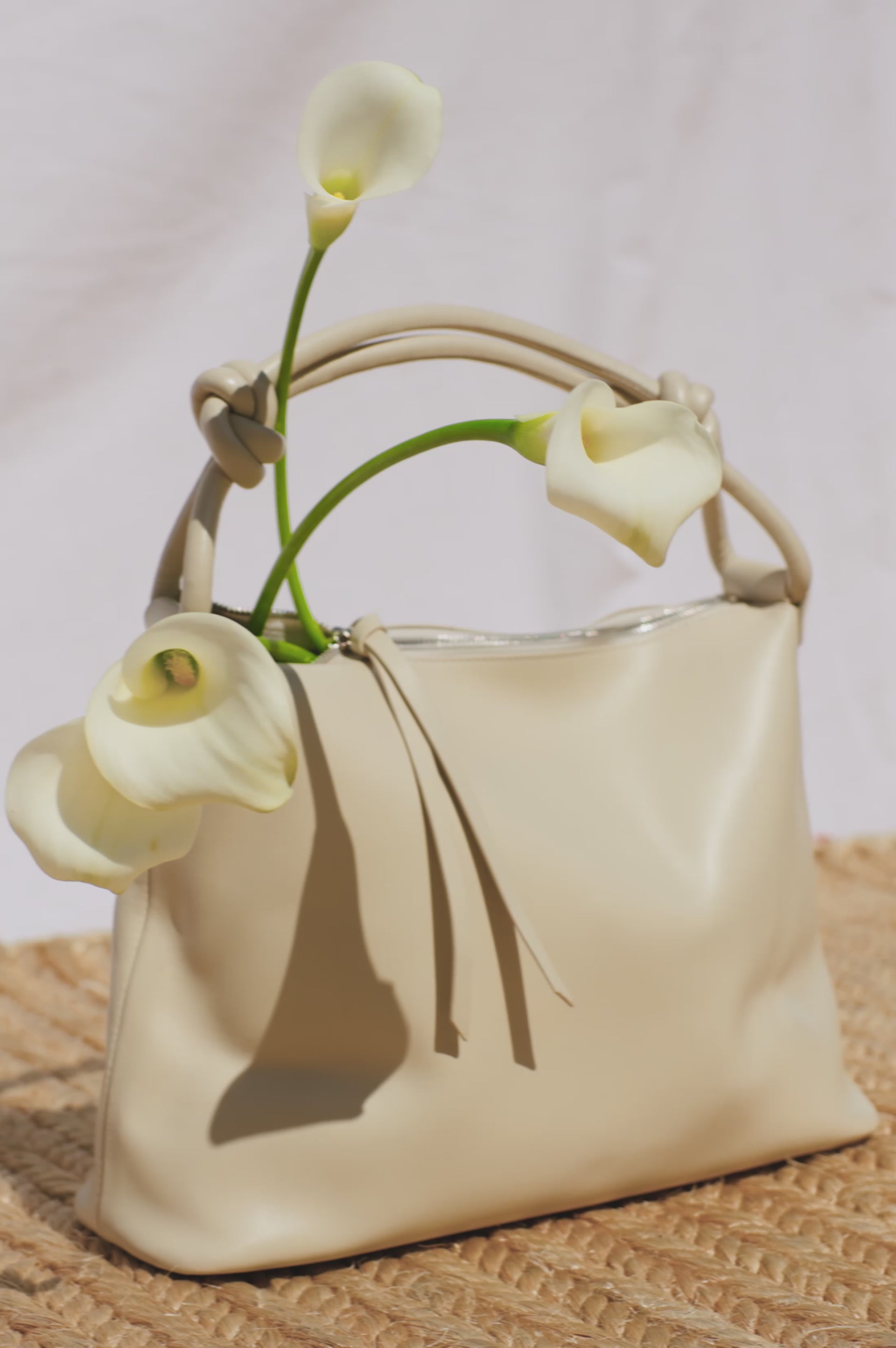 SIENA-HOBO-BAG-BONE-LEATHER video
