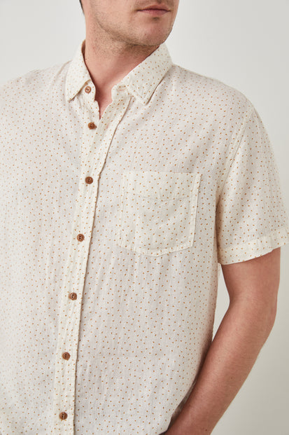 CARSON SCATTERED SEED MUSTARD SHIRT - DETAIL