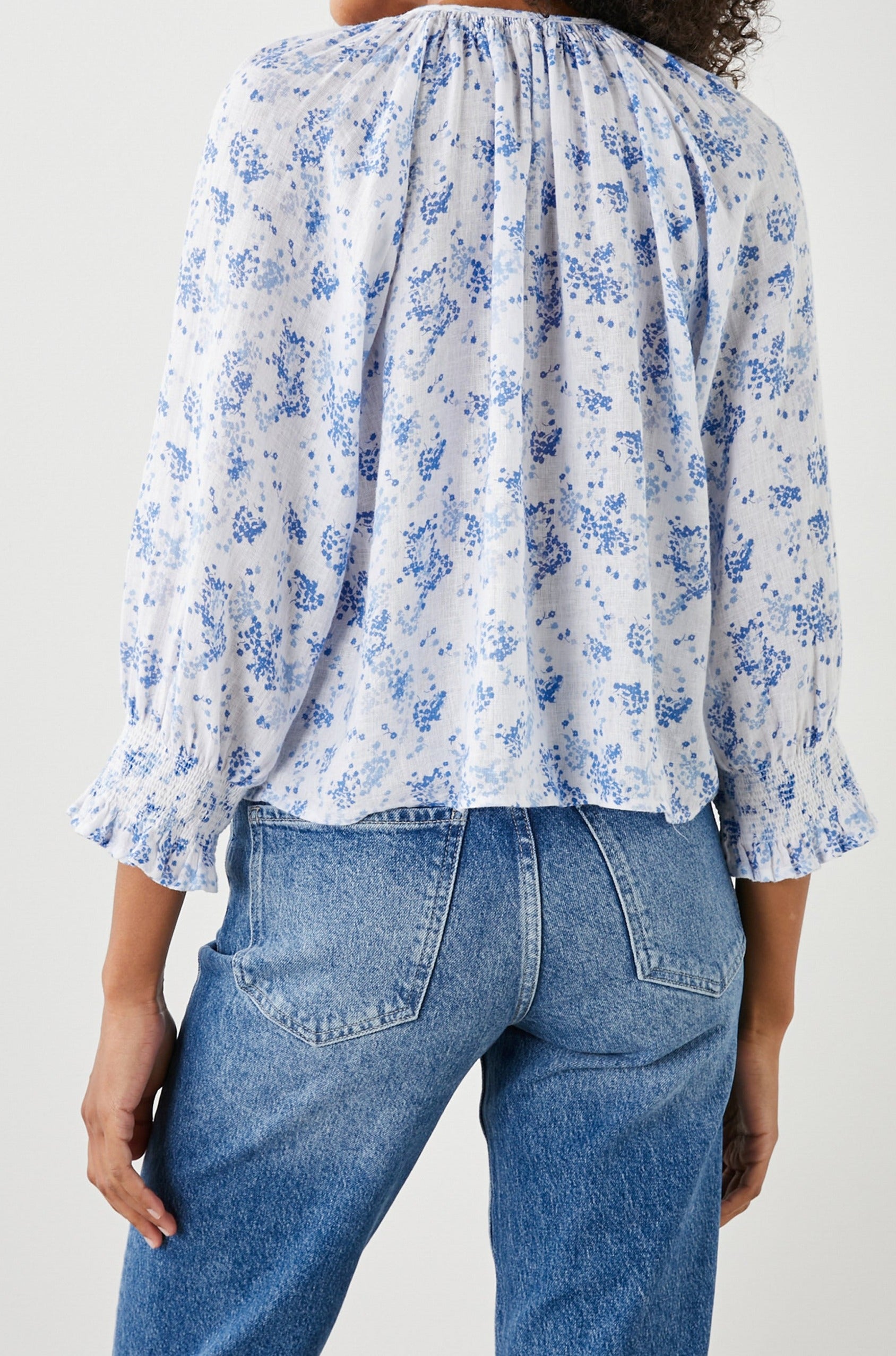 MARIAH TOP BLUE BLOSSOMS - BACK