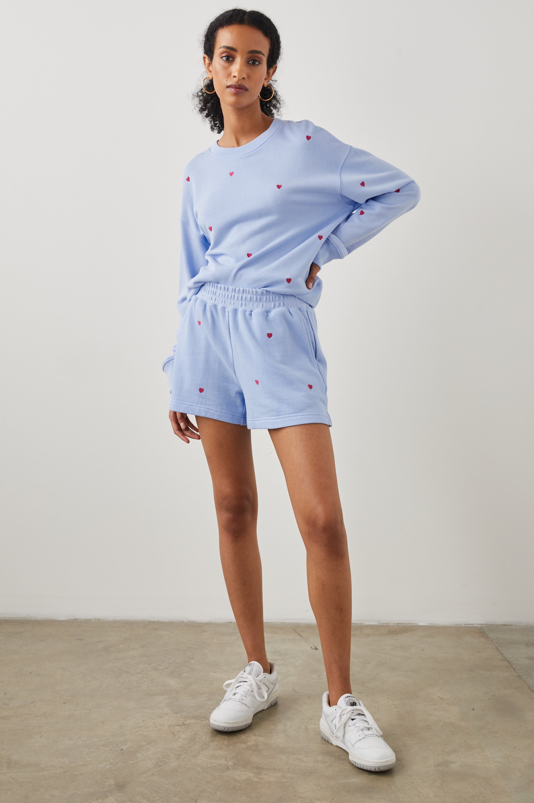 RAMONA SWEATSHIRT - PINK HEART EMBROIDERY – Rails